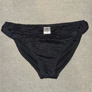 Black Swim Lace Bikini Swimsuit Cheeky Bottom - Size L 🖤